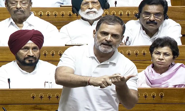 Rahul Gandhi’s embarrassing slip of tongue speech ।। ଅମାନିଆ ଜିଭ ପାଇଁ ସଂସଦରେ ହଟହଟା ରାହୁଲ ଗାନ୍ଧୀ