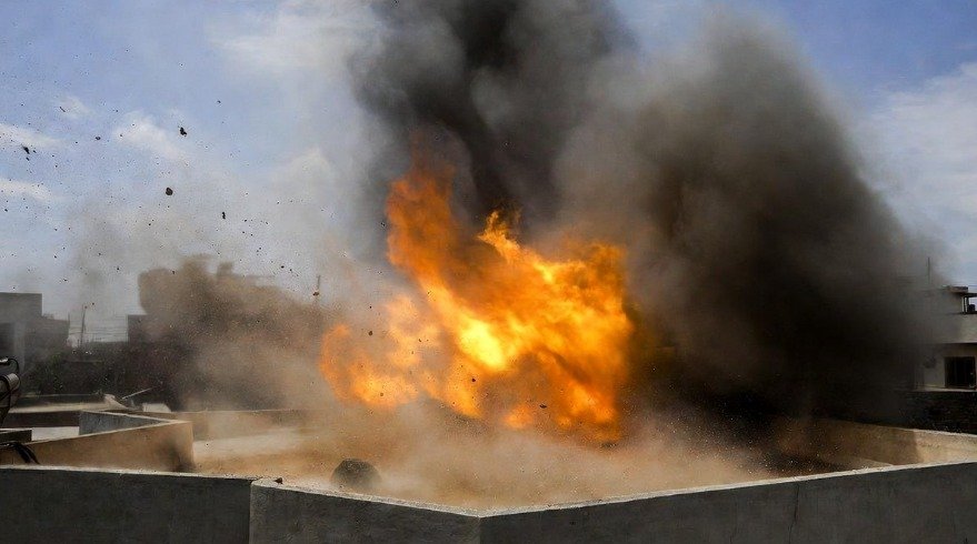 Another bomb explodes in Bhubaneswar; 4 seriously injured, bomb-making suspected || ଭୁବନେଶ୍ୱରେ ପୁଣି ଫୁଟିଲା ବୋମା; ୪ ଗୁରୁତର ଆହତ, ବୋମା ପ୍ରସ୍ତୁତି ସନ୍ଦେହ